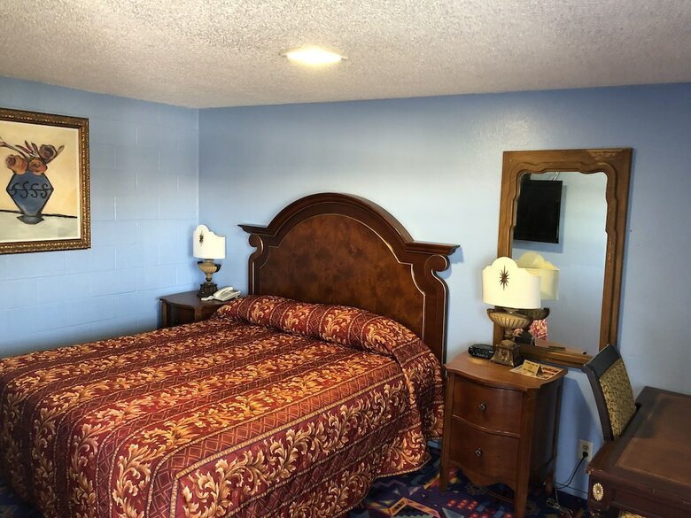 A Fisher's Inn Motel