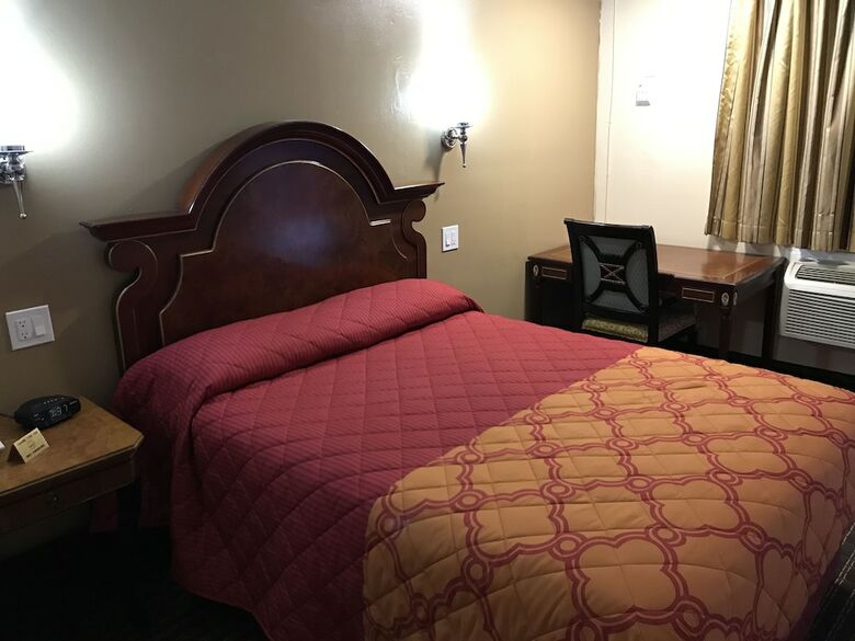 A Fisher's Inn Motel