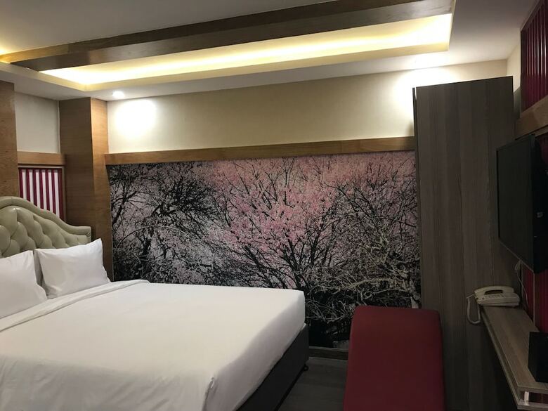 Cupid Hotel