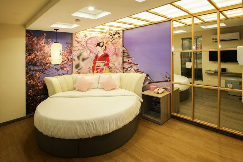 Cupid Hotel