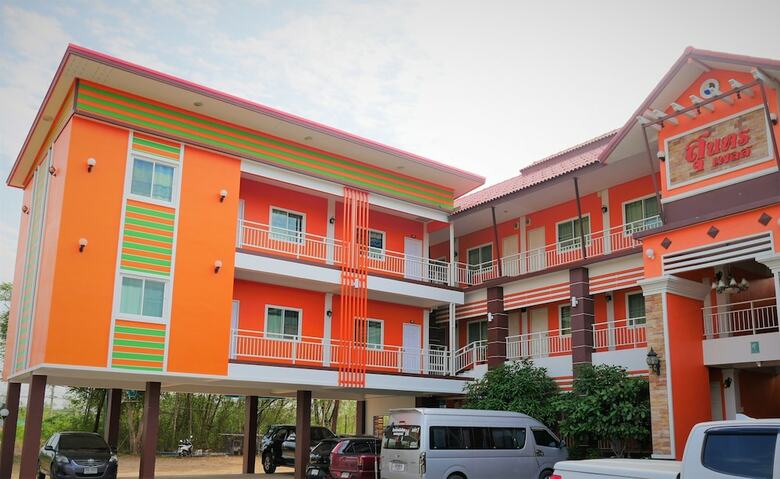 Hotel Suntorn Place