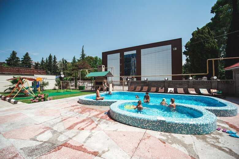 Alie Parusa Hotel