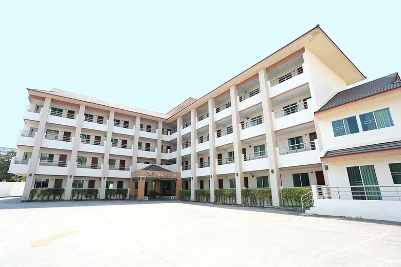 Hotel Weerawan Place