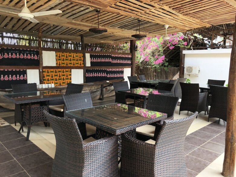 Bed & Breakfast Tamani Villas Annex