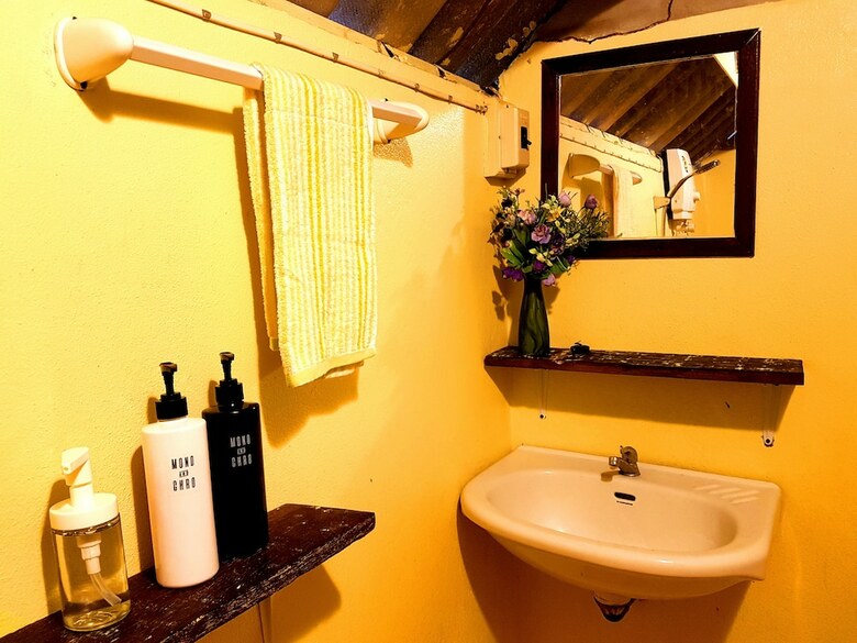 Hotel Bay Yard Hut