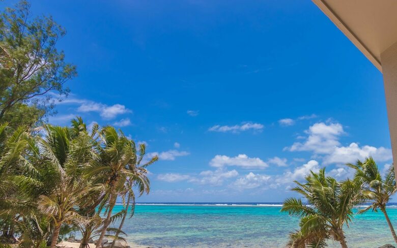 Hotel Moana Sands Lagoon Resort