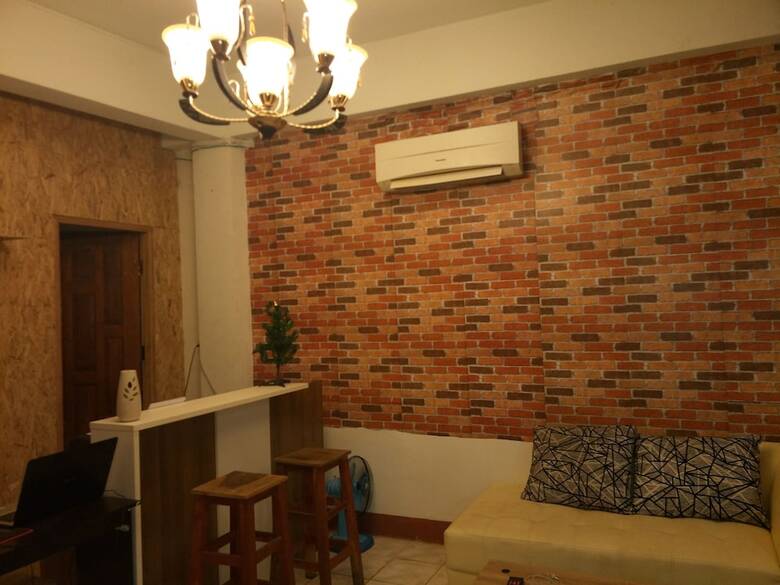 Hostal Take Me Home