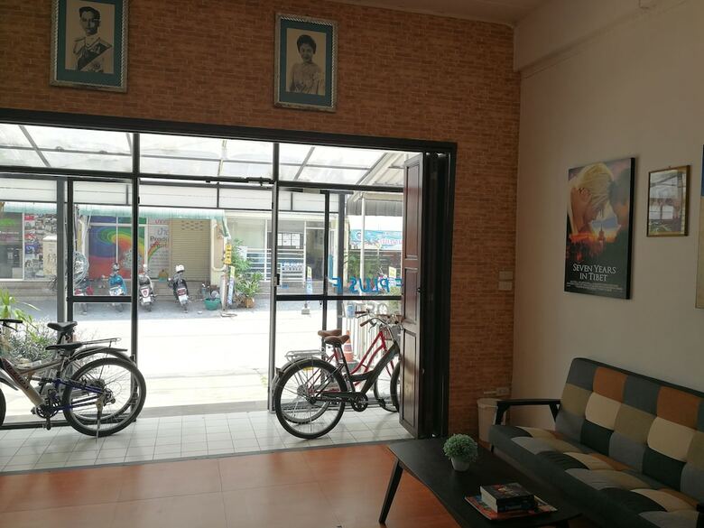 Hotel F Plus F Hostel