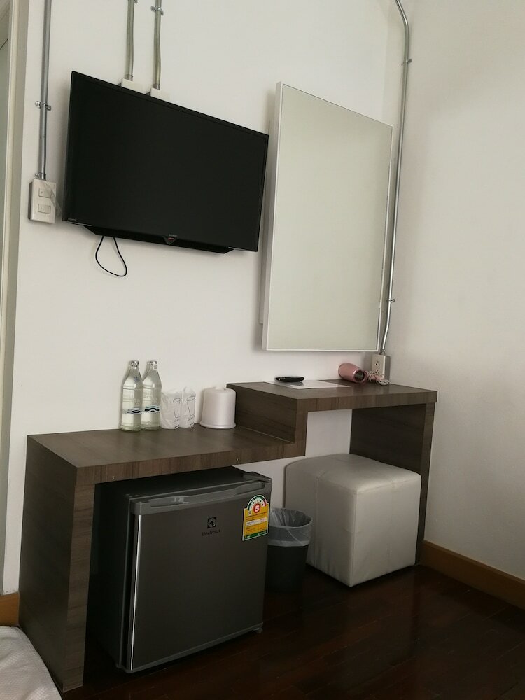 Hotel F Plus F Hostel