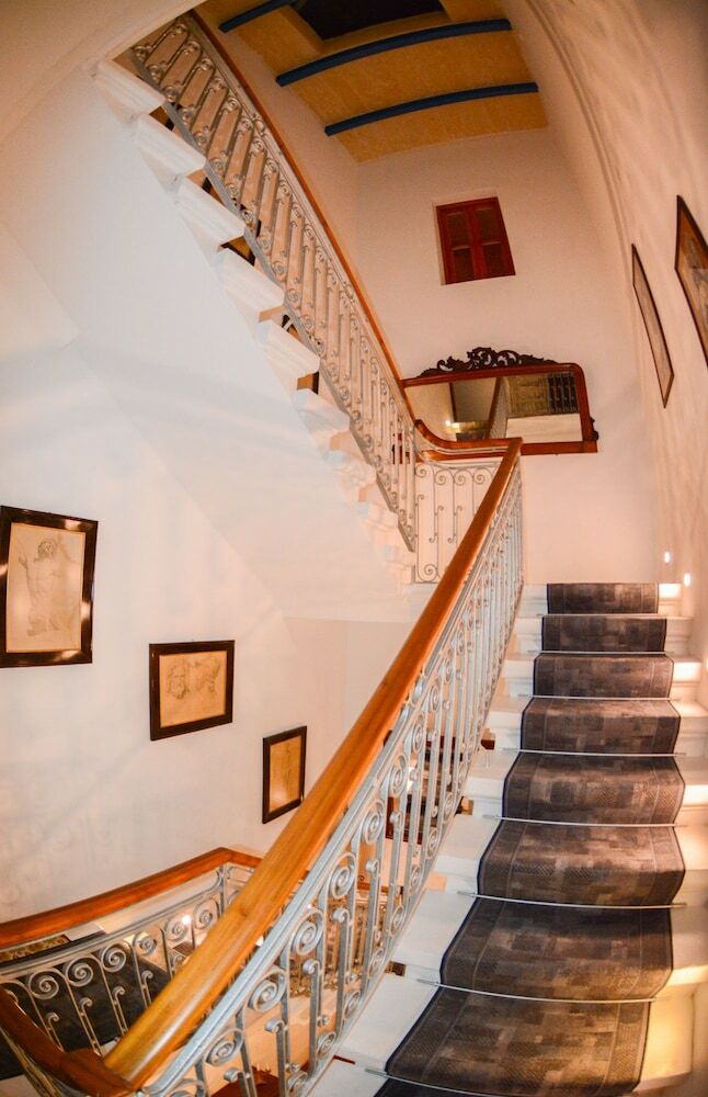 Hotel Maleth Inn Guest House