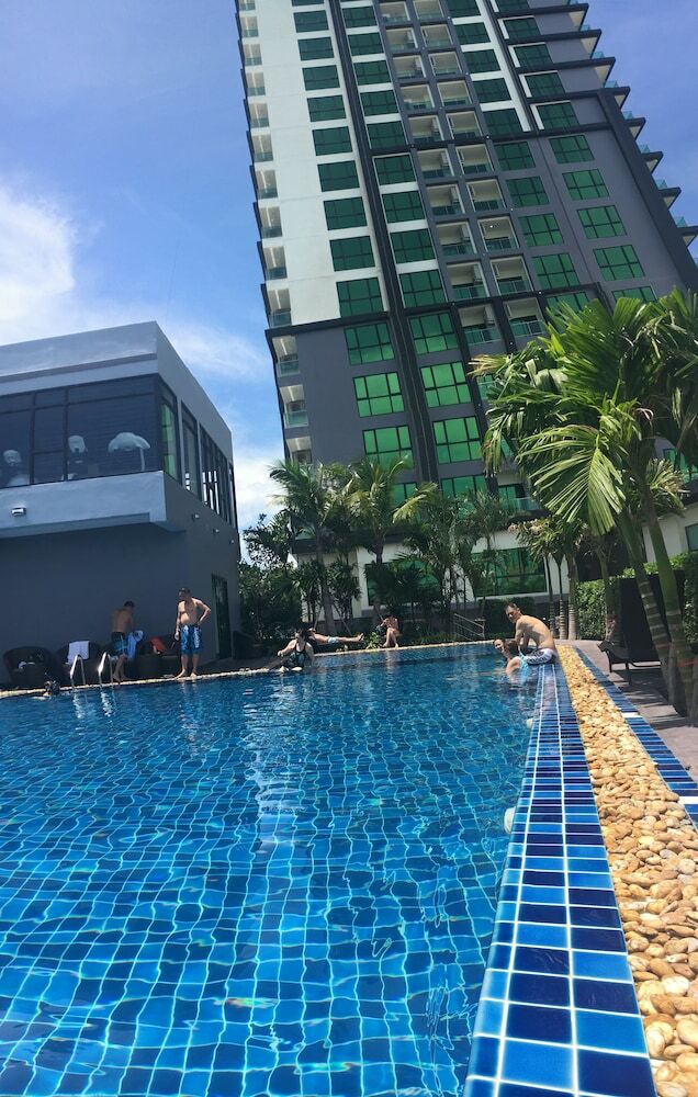 Dusit Grand Condo View Pattaya