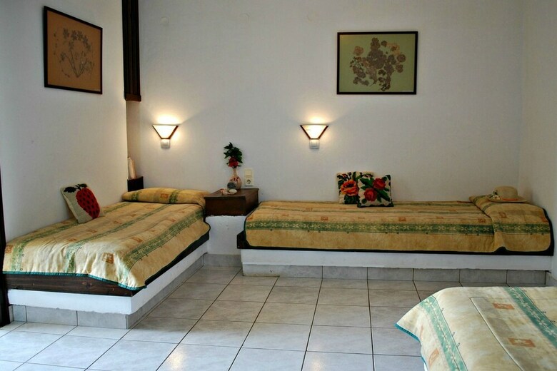 Iliostasi Beach Apartments