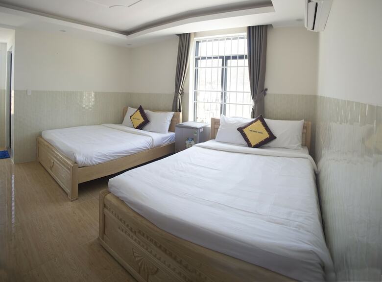 Sun Lake Hotel