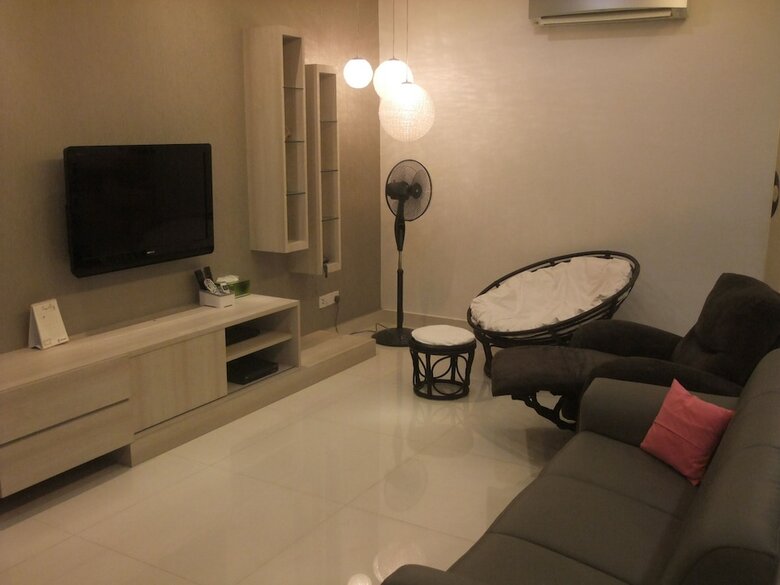 Ibook 1 - Luxury Holiday Homestay