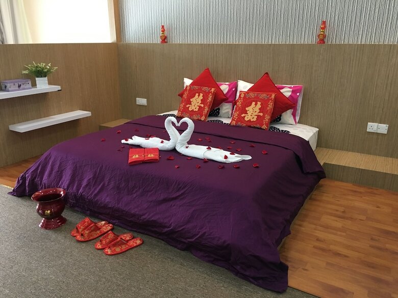 Ibook 1 - Luxury Holiday Homestay