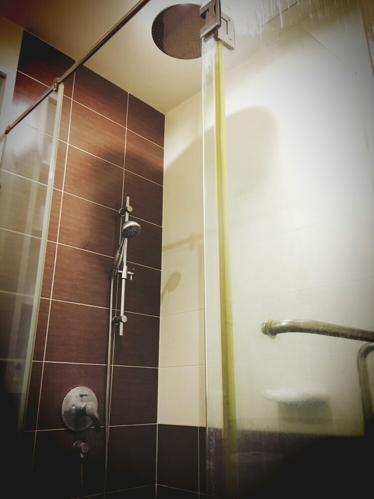 Ibook 1 - Luxury Holiday Homestay