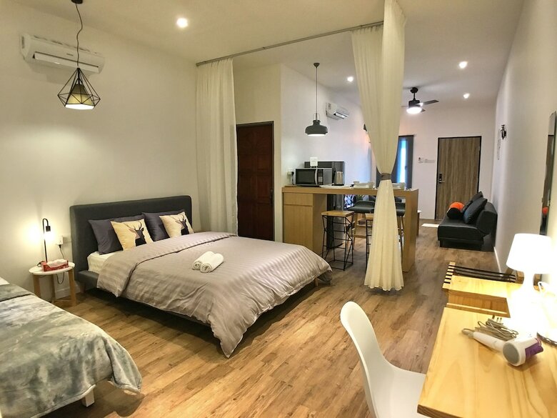 Hotel Ibook 4 - Deluxe 2bedroom Gurney Suites