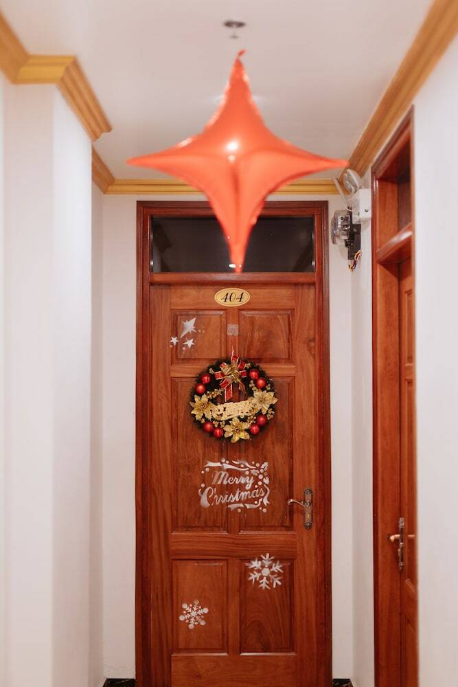 Honeymoon Hotel & Apartment