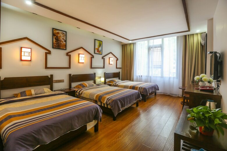 Hostal Ya Zhai Fu Ren Inn