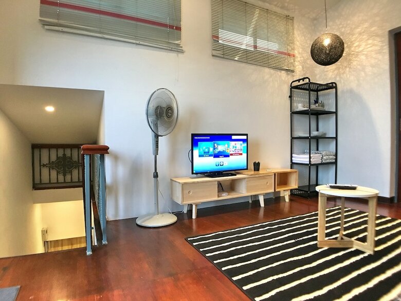 Ibook 10 - Deluxe Loft Suites Room