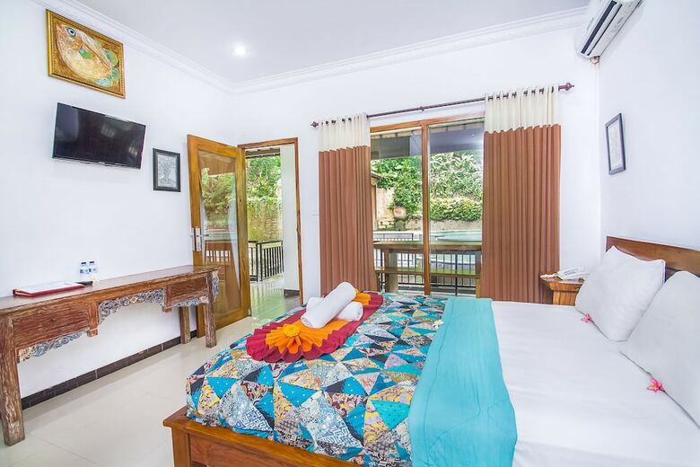 Bed & Breakfast Tukad White House