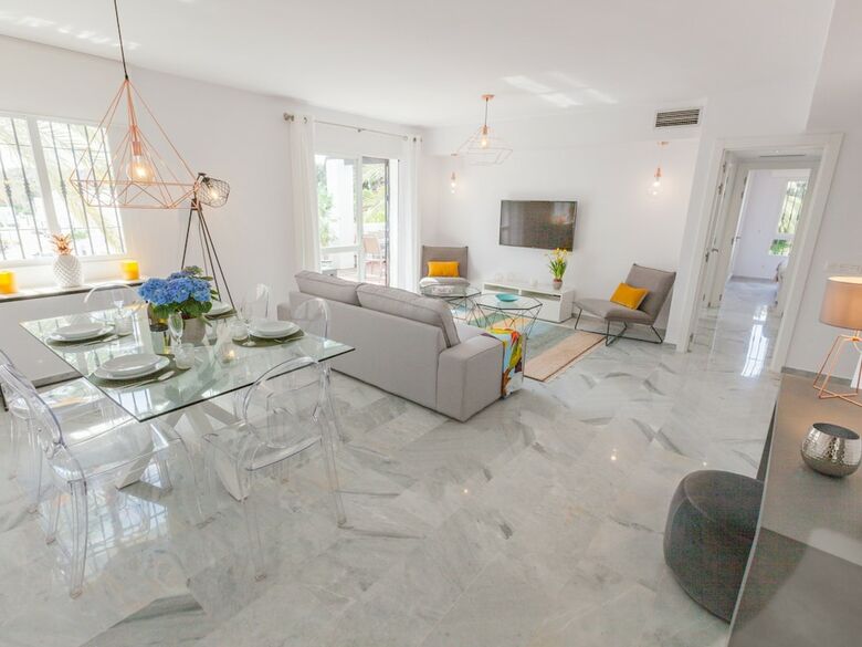 Apartamentos Los Naranjos Golf D�plex
