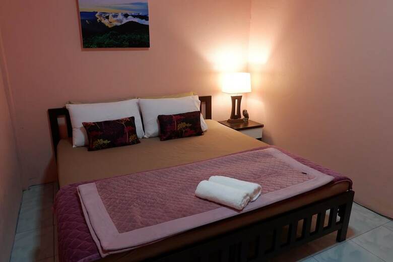 Hotel Baan Yaychoey Kiriwong