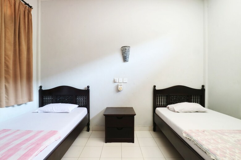 Hotel Taman Mekar Beach Inn