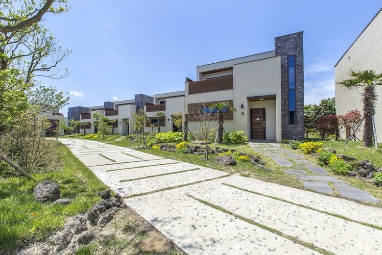 Pension Leeum Island Spa & Pool Villa