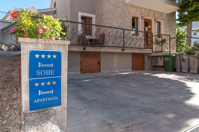 Hotel Villa Lucica Trogir