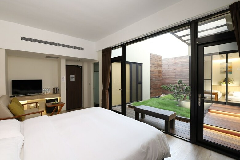 Posada Hotel Z,feng-chia,taichung