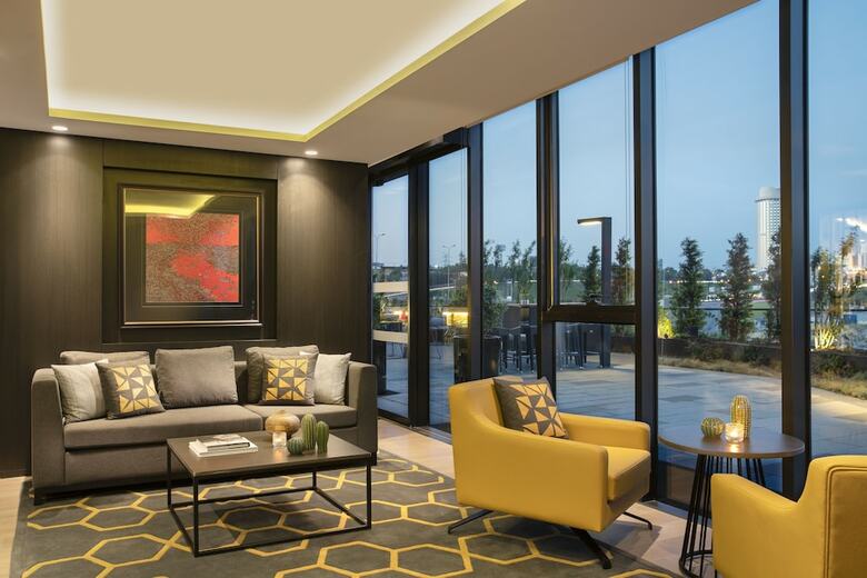 Hotel Centro Westside By Rotana