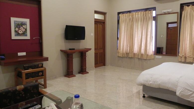Hotel Aram