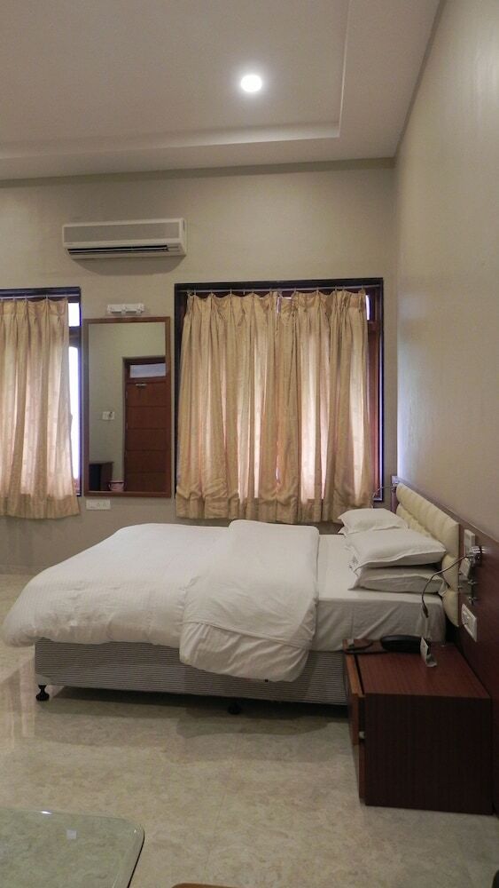 Hotel Aram