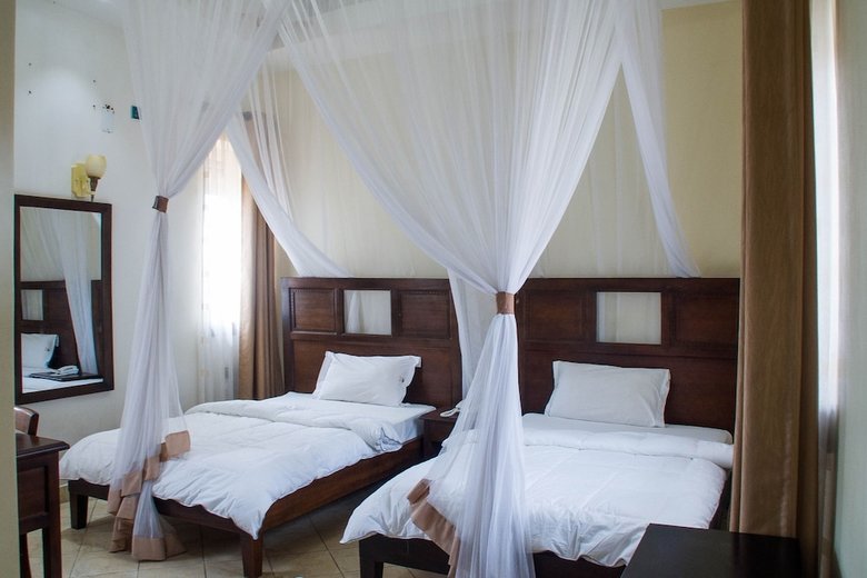 Hotel Kash Masaka Road