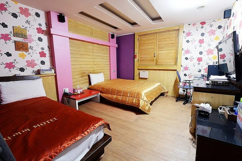 Hotel Cyber Motel