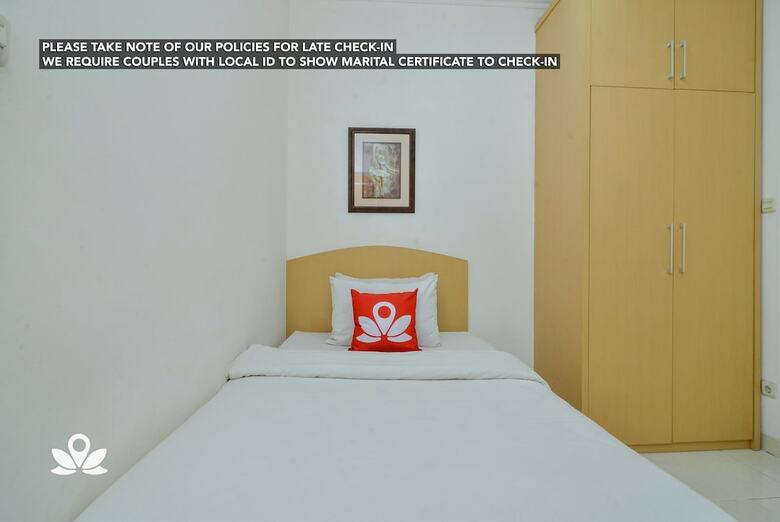 Hotel Zen Rooms Capital Residence