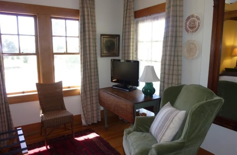 Catalina Park Inn Bed And Breakfast