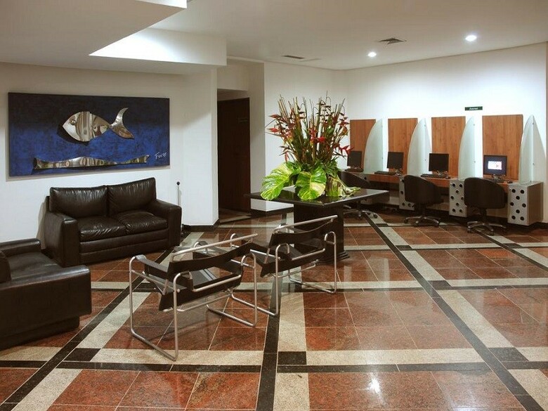 Hotel Ritz Lagoa Da Anta Urban Resort