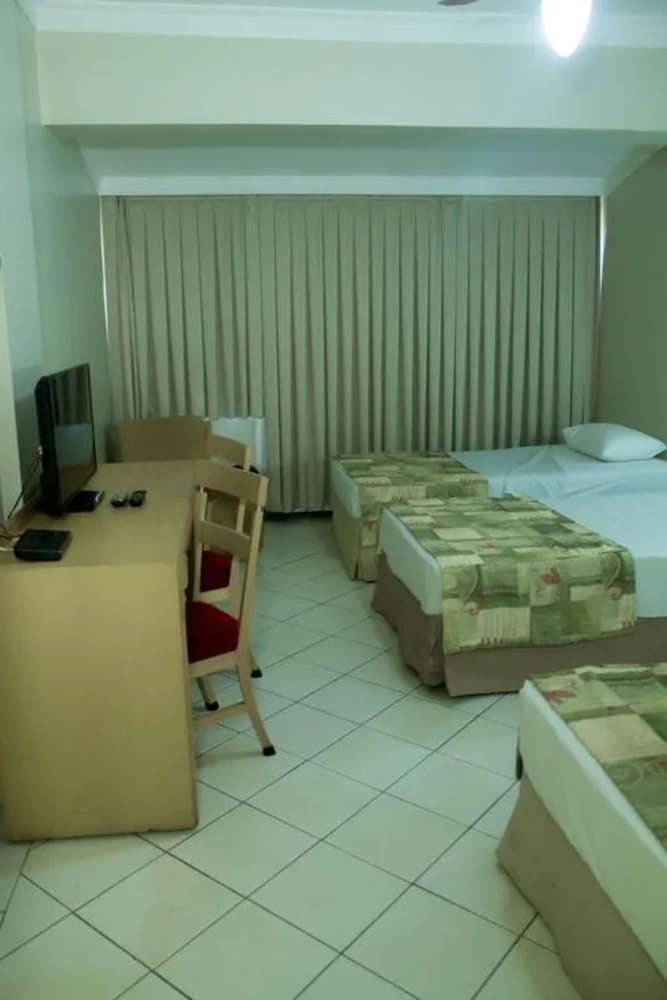 Hotel Plaza Inn San Conrado