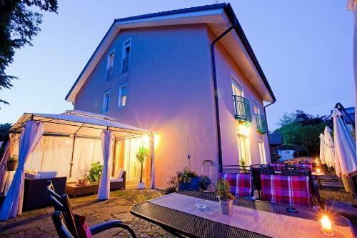 Hostal G�stehaus Guggenberger