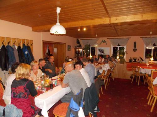 Landhotel Weisses R��`l