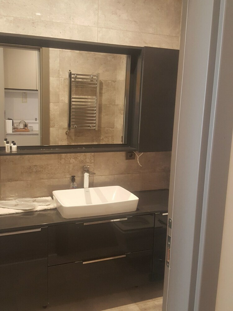 Tuyap Conference Daily Rental House