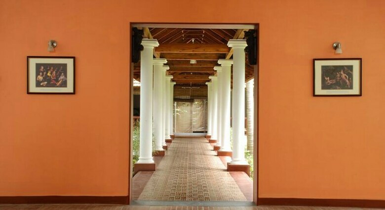 Hotel Lemon Tree Vembanad Lake Resort, Kerala