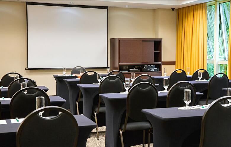 Kayr�s Business Hotel