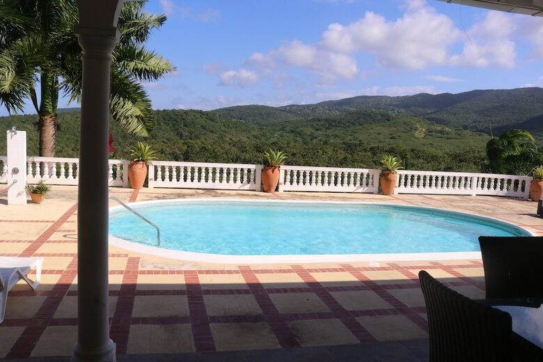 Villa Mohagany House