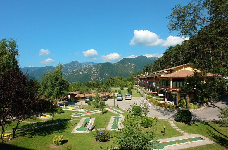 Hotel Residence Pineta Campi