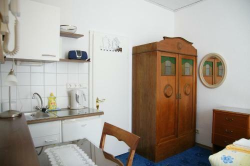 Hostal Apartmenthaus & Pension Antik