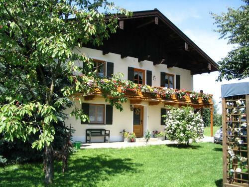 Cozy Apartment In Feldwies With Sauna