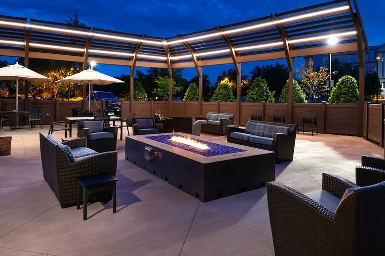 Hotel Courtyard By Marriott Charlotte Northlake